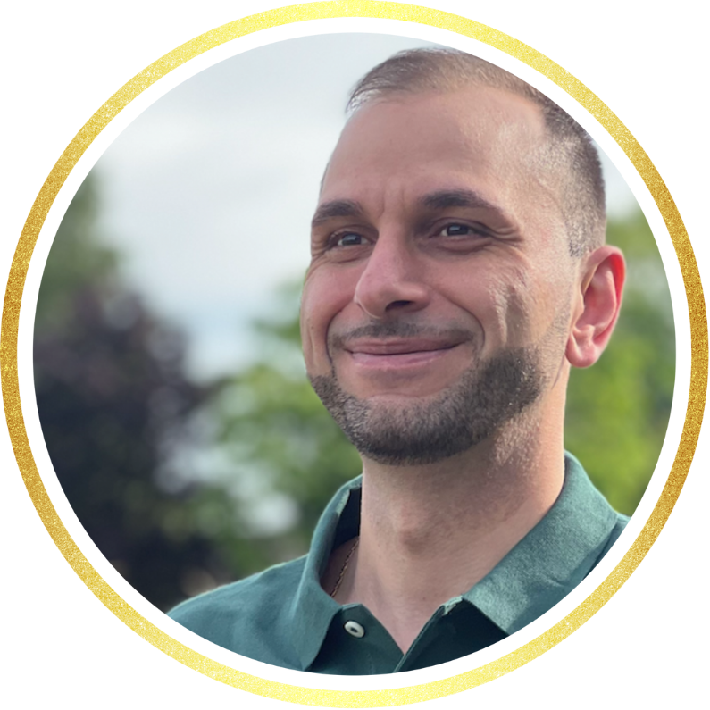 Hey, ich bin Akis - Gründer &  Inhaber von AVIDIS Webdesign